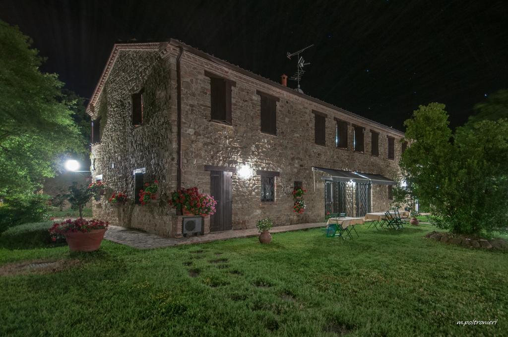 I Quattro Passeri Country House Санта-Паола Экстерьер фото