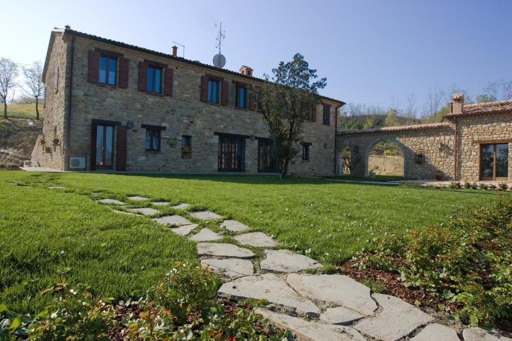 I Quattro Passeri Country House Санта-Паола Экстерьер фото